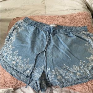 Abercrombie & Fitch shorts